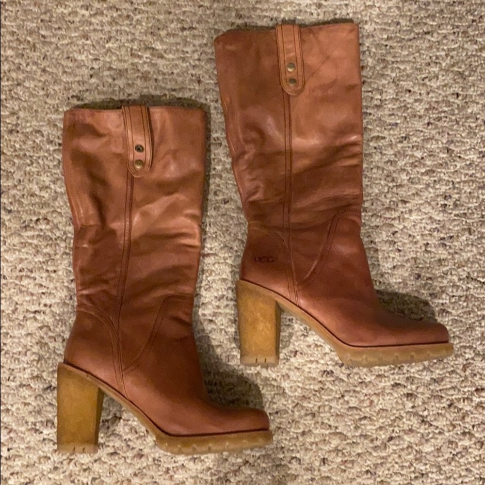 Ugg Josie II boots
